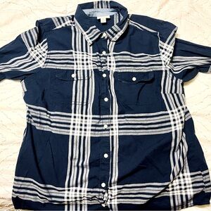 St Johns’s Bay quality apparel blue stripped button down long sleeve shirt